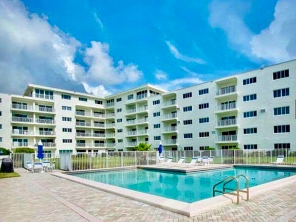 3rd image of 33 Ocean Ave APT 501