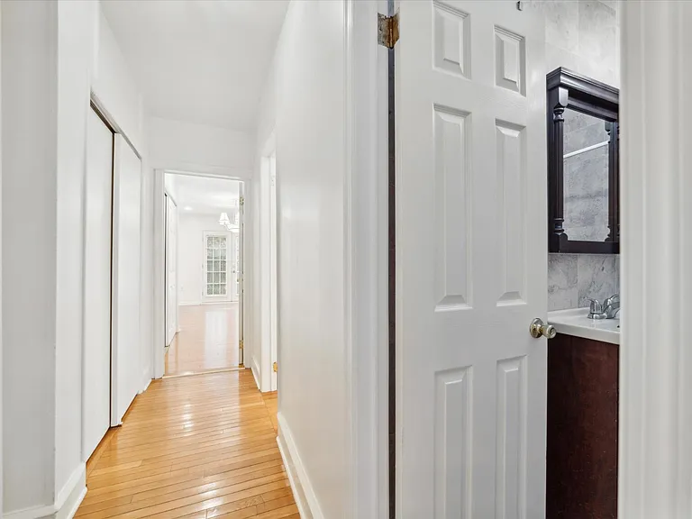 912 Snyder Ave #1 — Photo 8