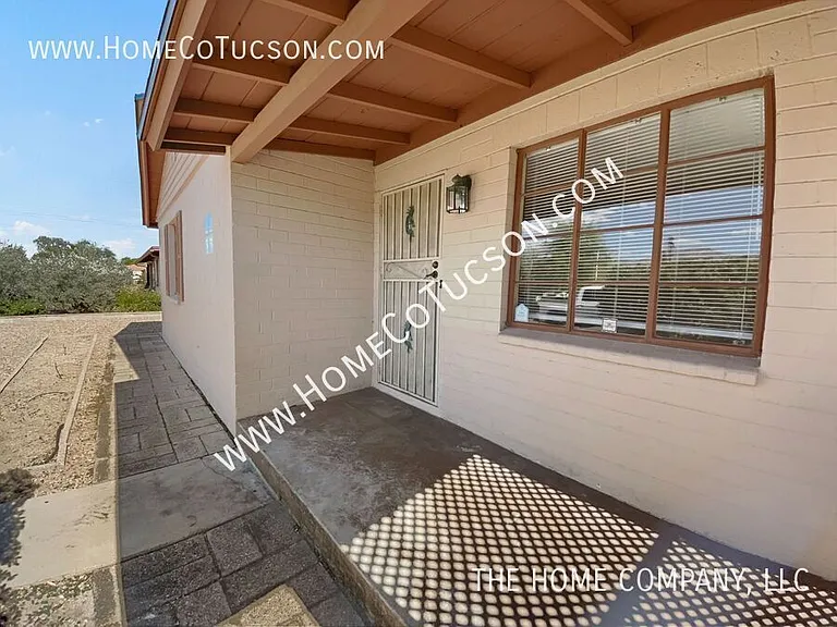 5452 E Linden St — Photo 6