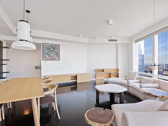 4th image of 80 Columbus Cir #64E