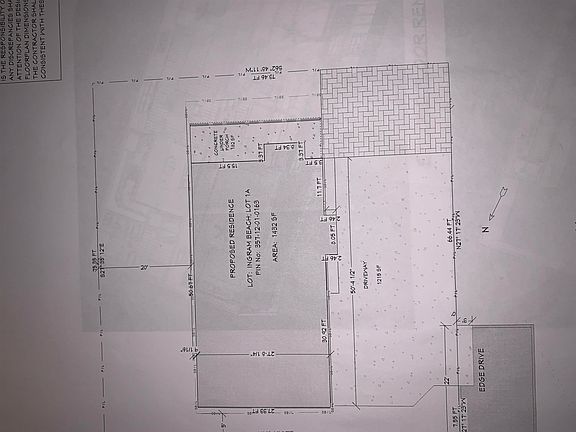 5th image of 935 Edge Dr.
