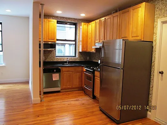 Rented by PMG Real Estate  | media 26