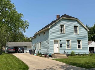 1228 Short St, Green Bay, WI 54301