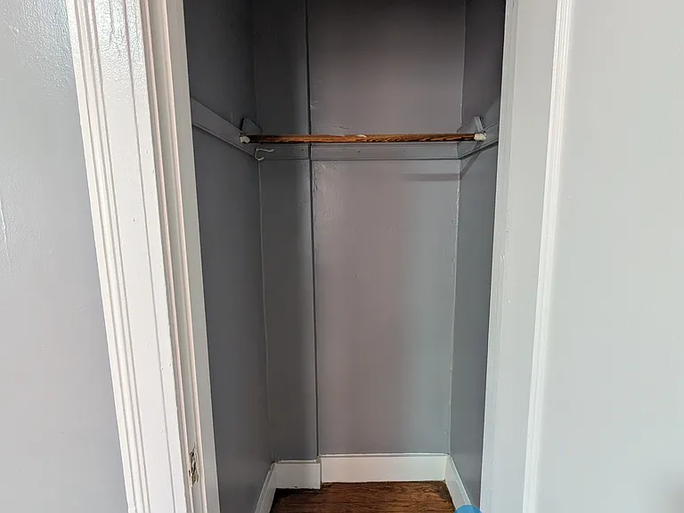 1069 Capitol Ave — Photo 10