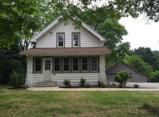 2720 Pilgrim Rd, Brookfield, WI 53005