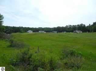 E Pobuda Rd, Suttons Bay, MI 49682