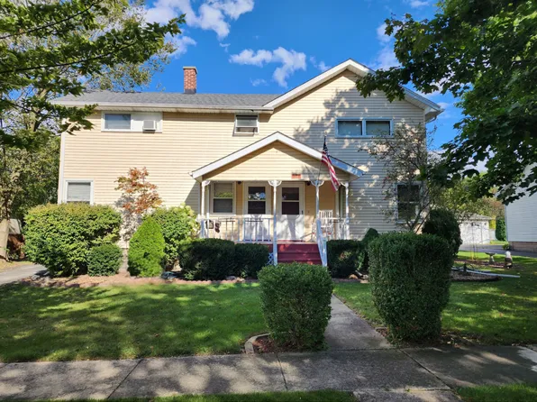 219 Oak St, Frankfort, IL 60423
