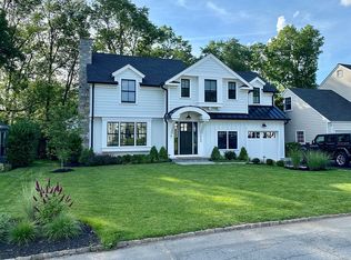 152 Colonial Rd, Summit, NJ 07901