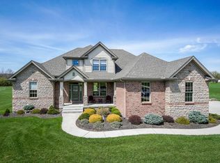 8505 Twin Creek Dr, Waynesville, OH 45068