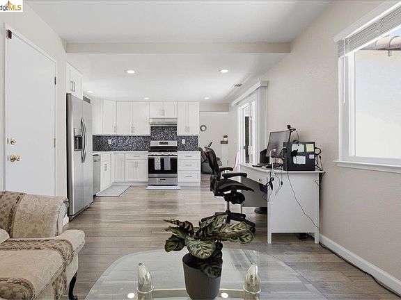 5th image of 4308 Avila Ct