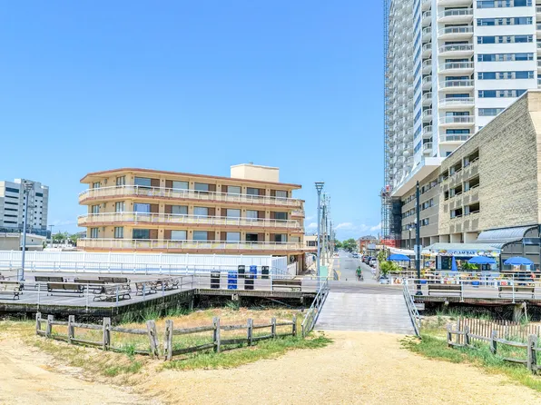 108 S Montpelier Ave APT 414, Atlantic City, NJ 08401