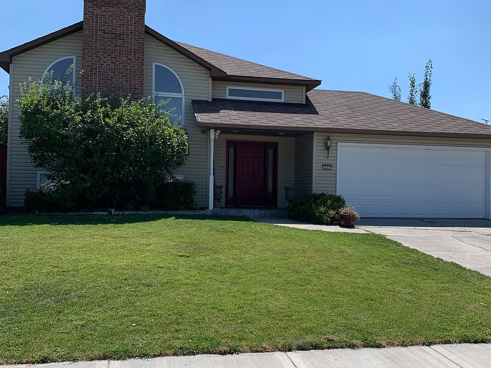 1st image of 627 Montcliffe Dr