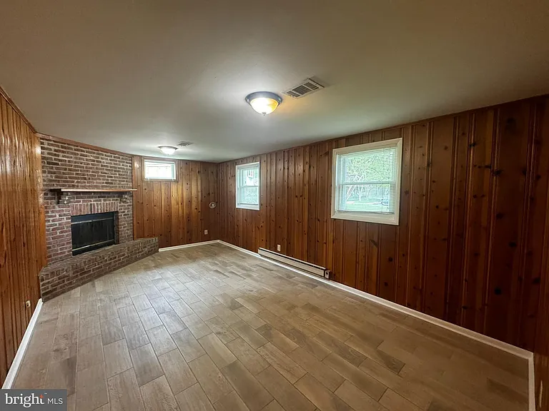 2508 Saint John Pl — Photo 15