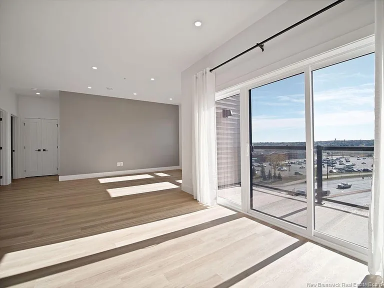 1333 Main St #414 — Photo 5
