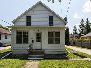 911 4th Ave S, Moorhead, MN 56560