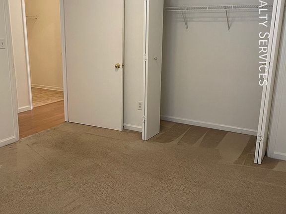 2nd image of 879 Fairview Dr #A