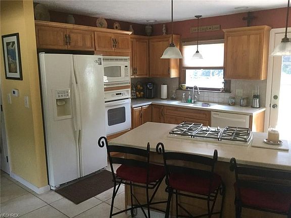 5th image of 603 Dorchester Dr