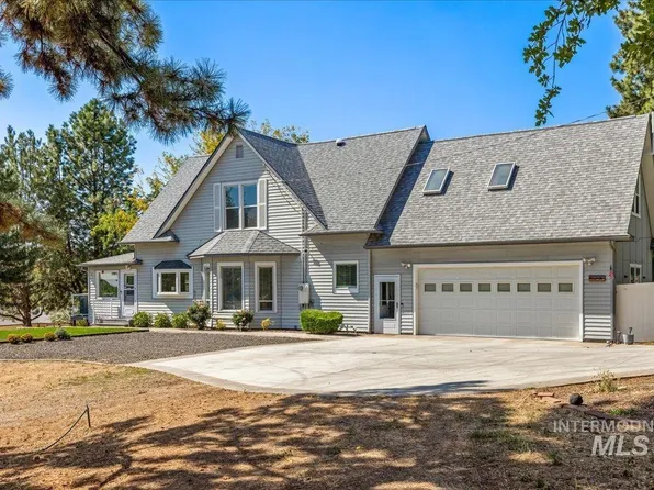 5611 W Hill Rd, Boise, ID 83703