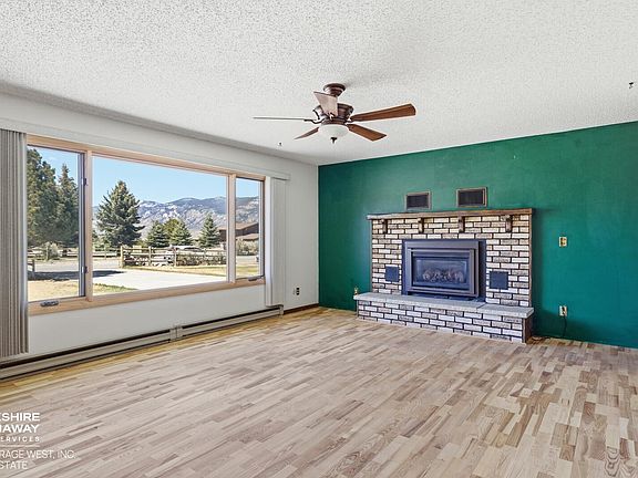 4th image of 12 Marquette Dr