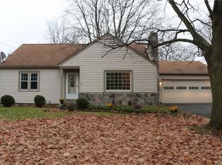 276 Whitney Rd, Penfield, NY 14526