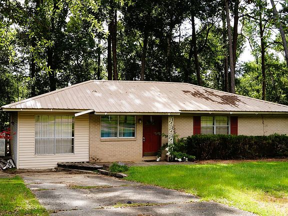 2nd image of 1608 McKee Dr