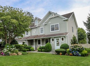 176 Whitney St, Westbury, NY 11590