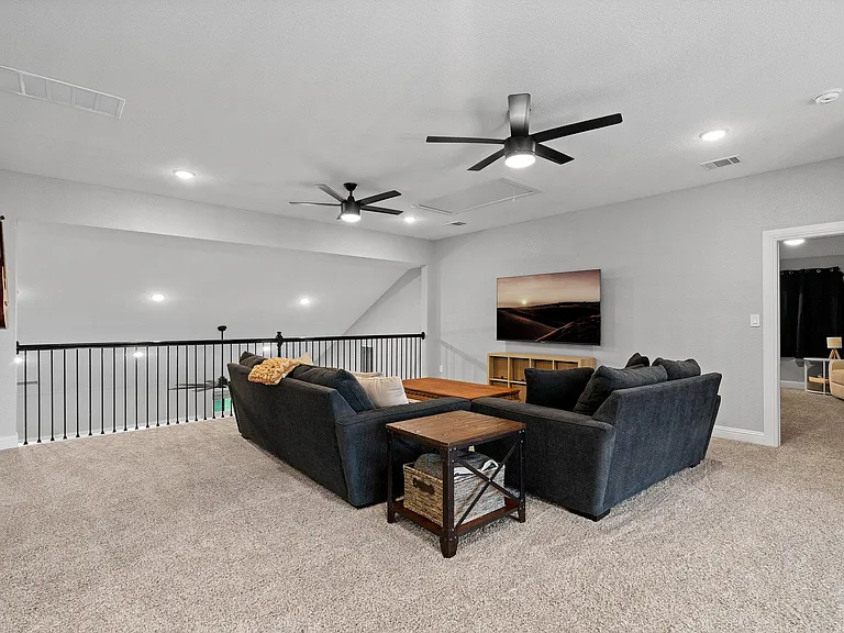 209 Northcrest Dr #1 ACRE — Photo 30