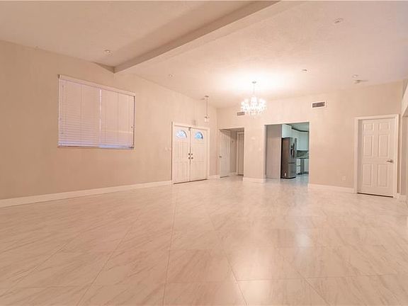 5th image of 1825 NE 198th Ter