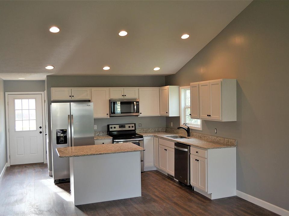 1st image of 808 Maynard Ave