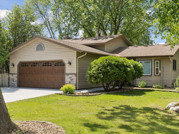9791 Ives Ln N, Maple Grove, MN 55369