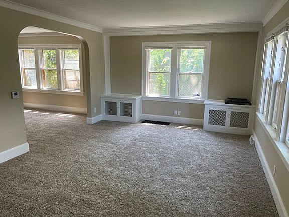 2nd image of 1313 Evelyn St