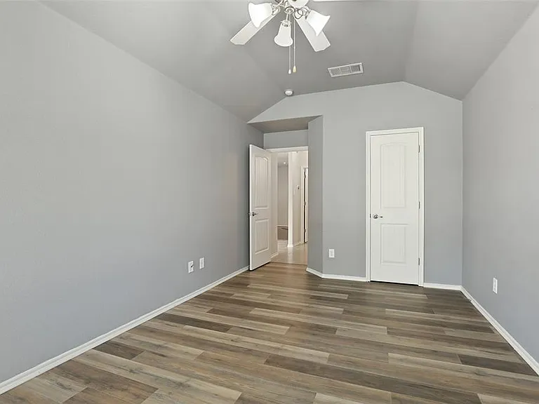 2404 Slalom Dr — Photo 45