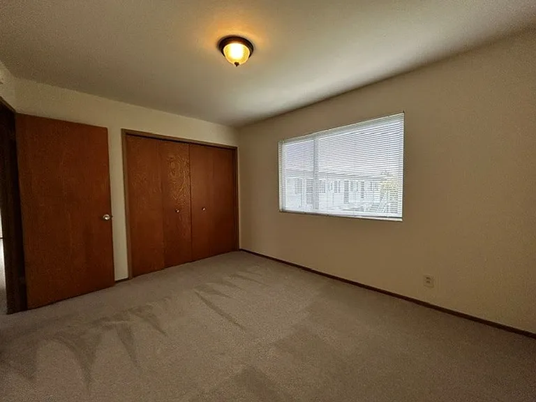 939 Lexington Ave #12 — Photo 21