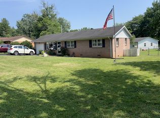 105 Cherry Ln, McMinnville, TN 37110