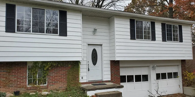 1319 Northfield Dr photo 1