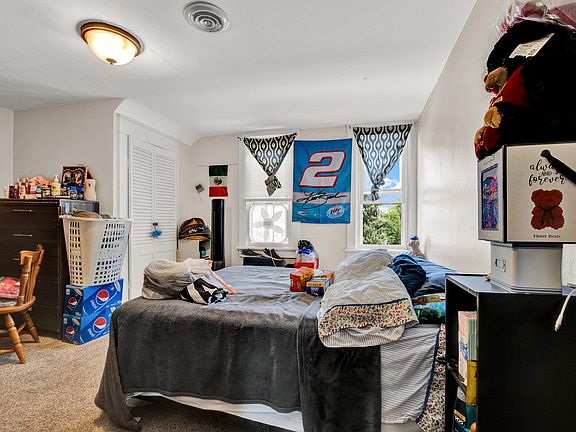 5th image of 1405 Marquette Ave #Top