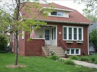 145 N Edgewood Ave, La Grange, IL 60525