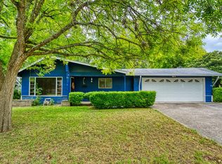 613 Harper St, Kerrville, TX 78028