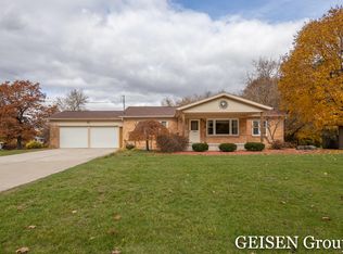 722 W Ellis Ave, Belding, MI 48809