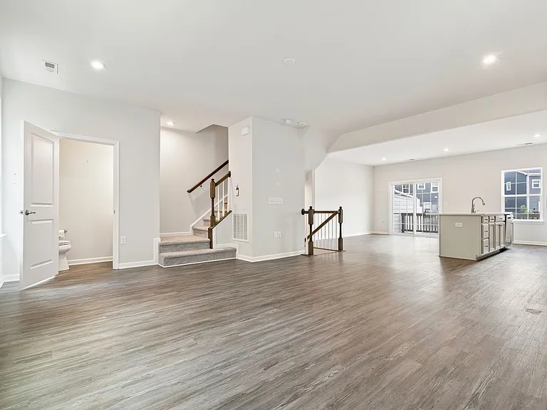 121 Callowhill Ln — Photo 7