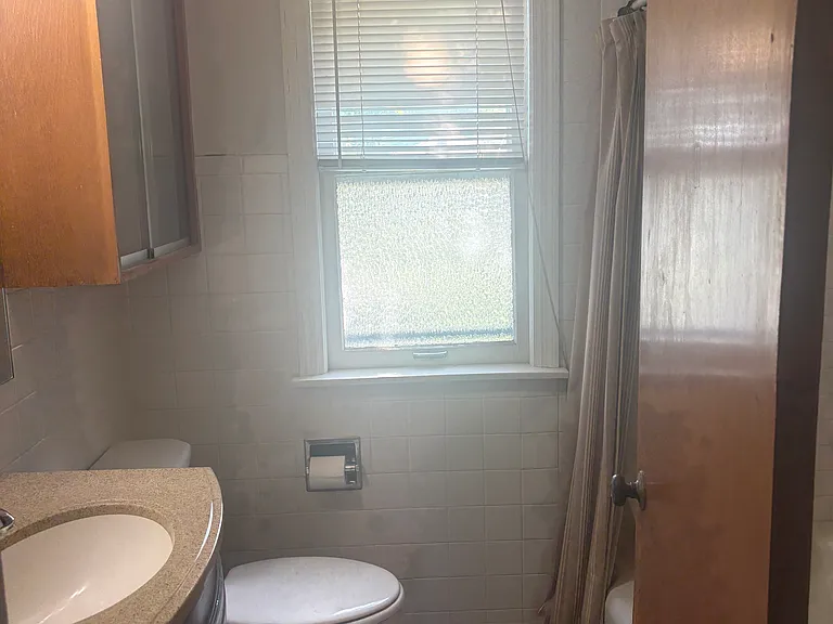 8218 Meadow Ln — Photo 9