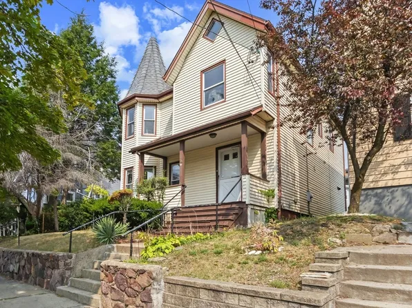 74 Summer St, Everett, MA 02149