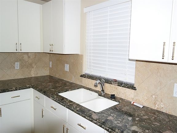 5th image of 4441 Park Eden Cir