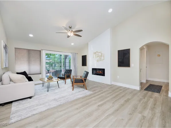 8812 Marble Dr, Las Vegas, NV 89134