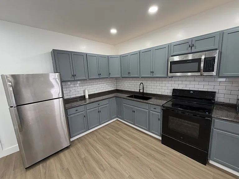 7 Hewitt St — Photo 5