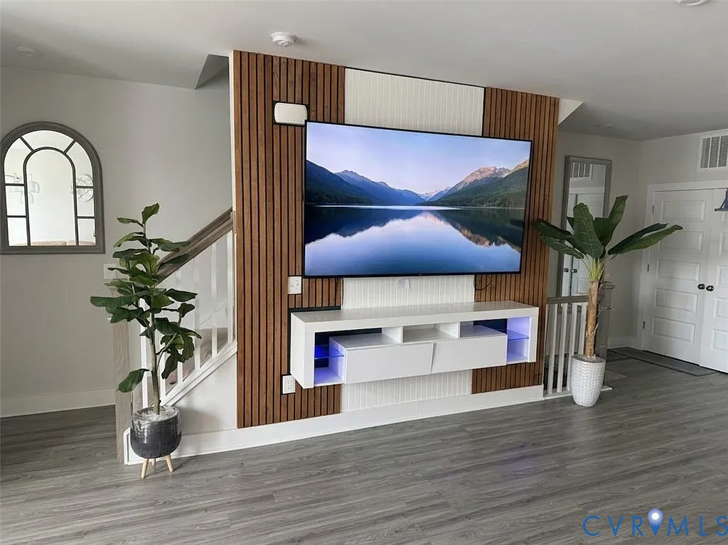 3 bed, 2.5 bath, 2451 sqft, $2,700 — Photo 4