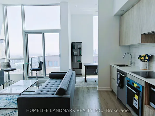 395 Bloor St S #5501, Toronto, ON M4W 0B4