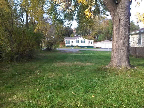 4th image of 812 Sheridan Dr