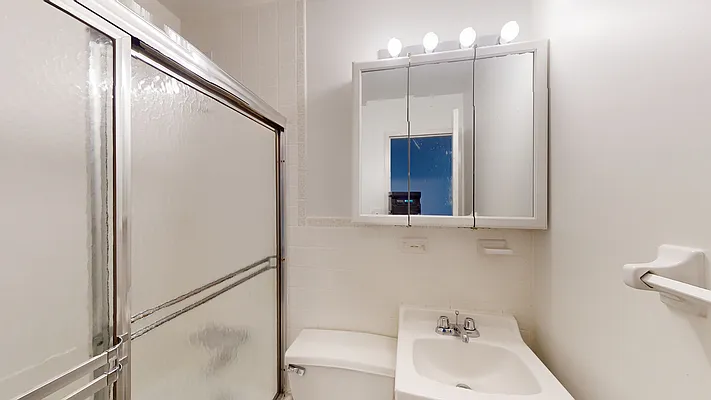 Rented by Bond New York | media 2