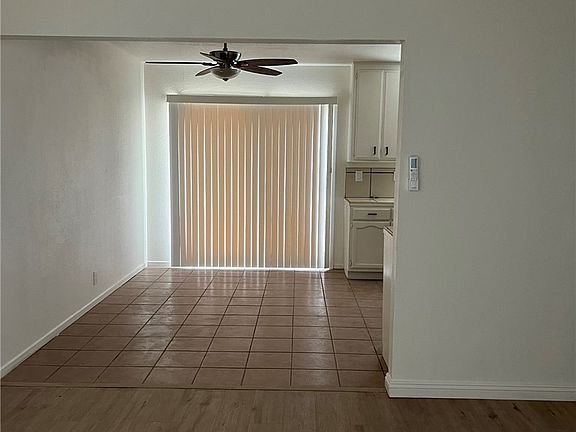 3rd image of 37920 Grandview Ave
